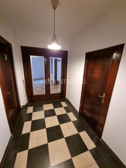 Piața Romana vav McDonald's - apartament nemobilat - 124mp - 11