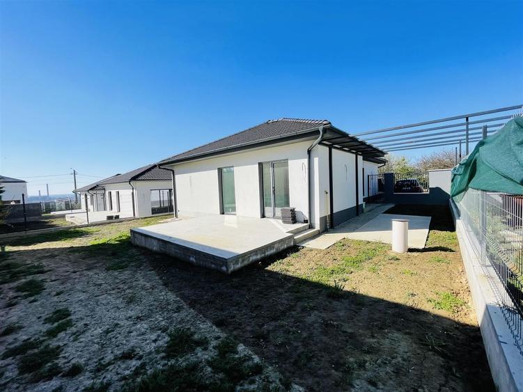 Casa P finisata zona Oncea