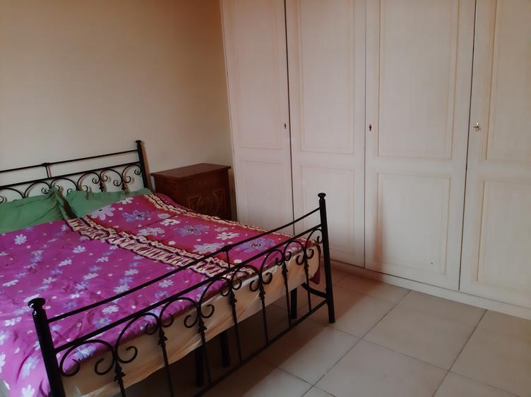 Vand apartament la casa 5 camere central Piata Catedralei