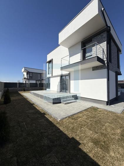 Casa/Villa ,stil Mediteranean, finalizată - zona Primăverii/Sanpetru