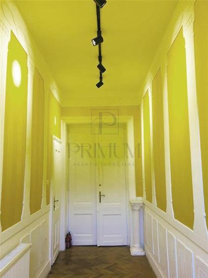 SINAIA - VILA ISTORICA - 4CAM - SPATIOS - INALT - RENOVAT - CENTRALA/AC - ZONA E