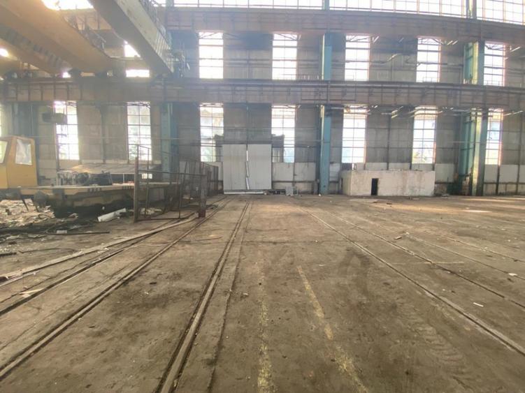 Spatiu industrial, 19900 mp, pod rulant 50 tone, zona Craiova Est
