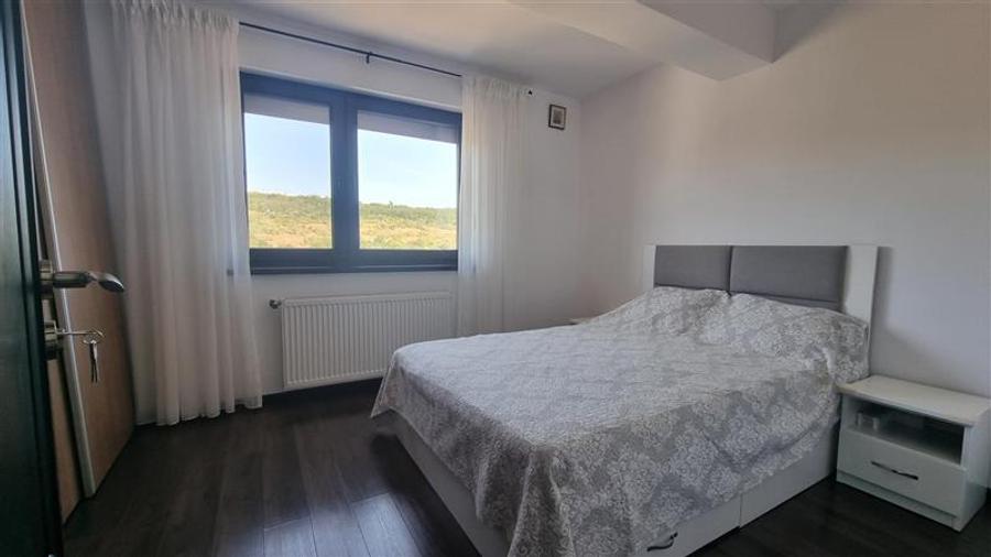 Apartament Nou 4 camere  de vanzare  Rediu