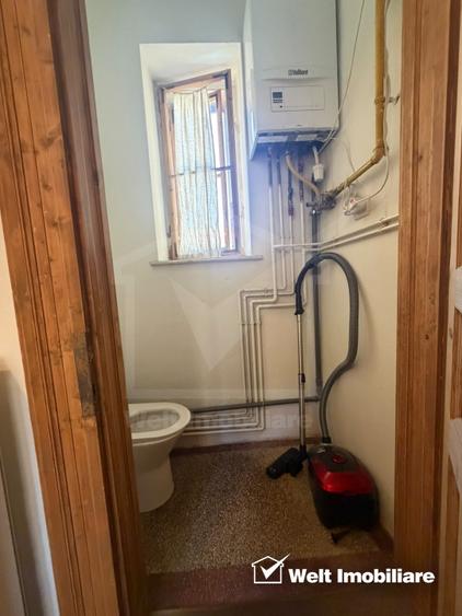 Apartament 2 camere, situat în zona centrală