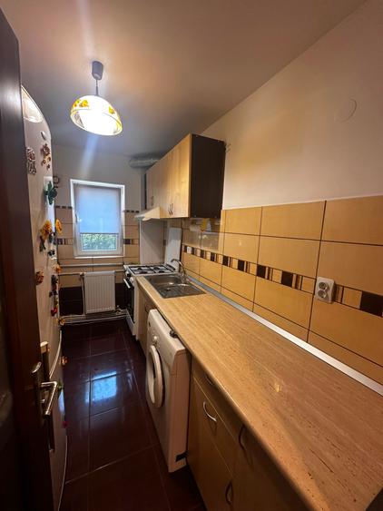 Apartament cu 2 camere, etajul 1/4, zona Metalurgiei