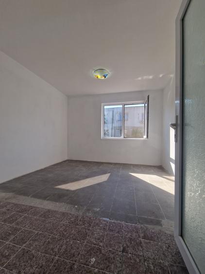 Navodari- Garsoniera, etaj 3/4, suprafata 21mp - 21.500euro
