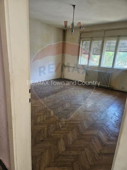 Casă / Vilă cu 6 camere de vânzare în zona Ultracentral - 32