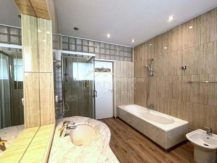 4 rooms ***203 SQM useful*** / 38 SQM terrace + garage / Primaverii