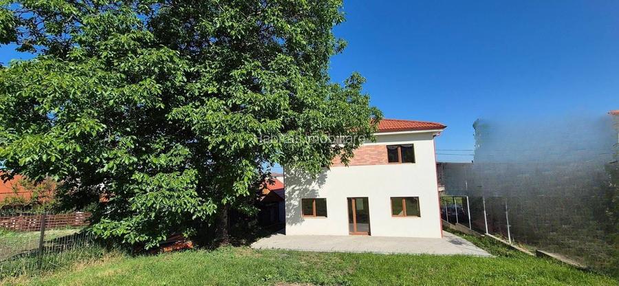 Casa individuala, teren 700 mp, semifinisata, Dezmir zona str Closca - 3