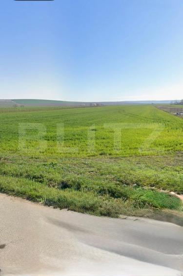 Teren intravilan, 1900 mp, deschidere 13.16 ml, toate utilitatile, Isalnita