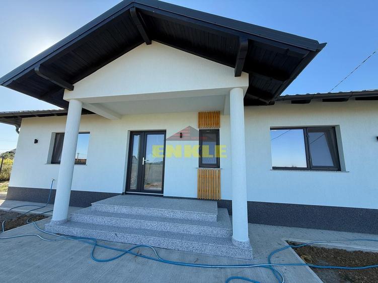 Casă nouă de vânzare – 0% COMISION