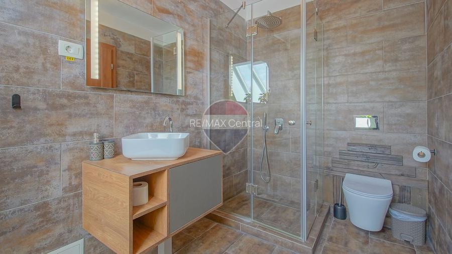 Vilă premium cu business funcțional | 470 mp | Săcele