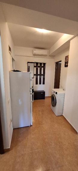 Proprietar inchiriez ap. 2 camere zona Energia
