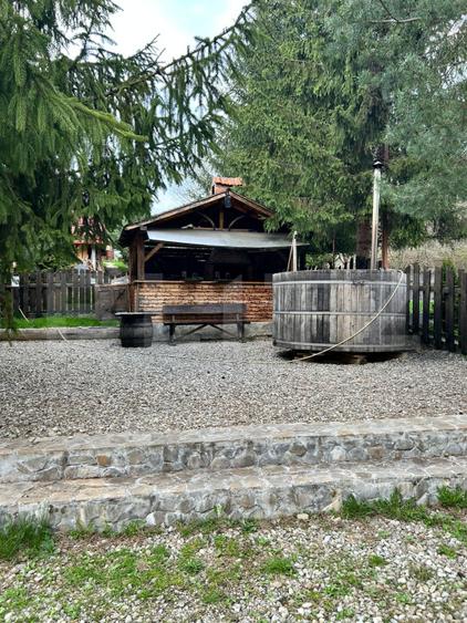 Pensiune, 2 corpuri, ciubar, restaurant si microferma, 600 mp, zona Babarunca