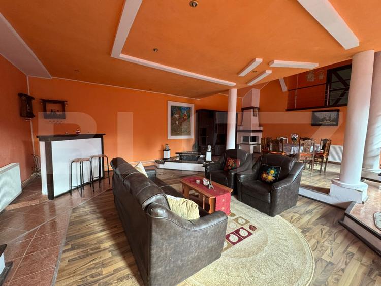 Vand casa cu 4 camere in Orastioara de Jos