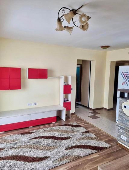 Apartament cu 3 camere zona Pacurari