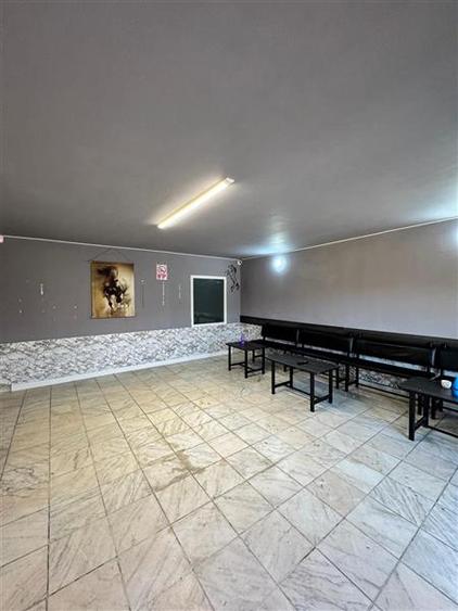 Oportunitate - Spatiu comercial P+1
