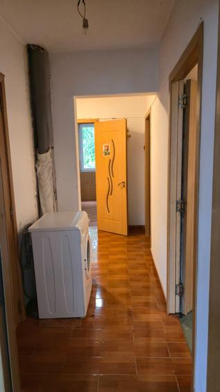Apartament 3 camere-decomandat-zona Drumul Taberei