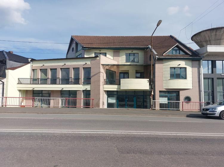 De inchiriat cladire central in Lugoj, birouri/medical/institutii, Timis