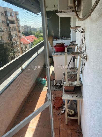 Vând apartament cu 2 camere , sector 2 - 6