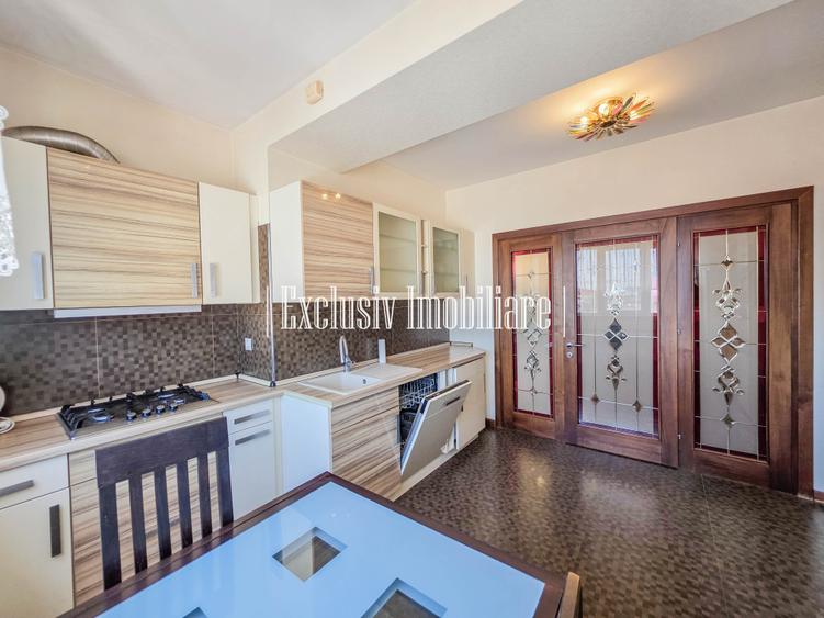Zona Ultracentrala - Apartament 3 camere 170 mp cu Vedere la Mare si 2 terase