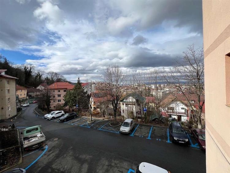 Bloc Vila Central | 3 camere la etaj intermediar cu 2 parcari - 20