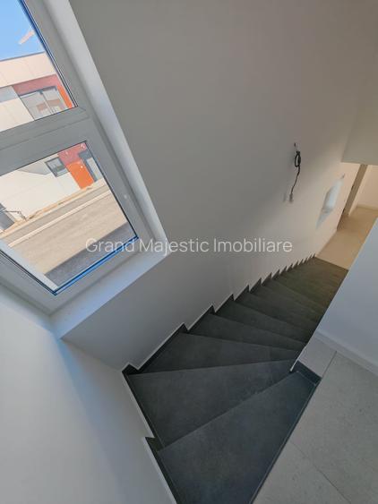 Apartament/Casa cu gradina | Pompa de caldura | Pipera Plaza - 15