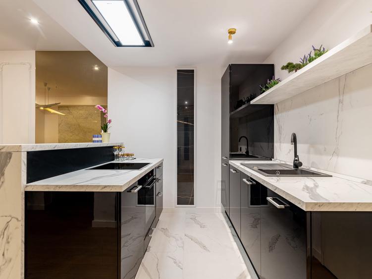 Apartament cu terasă 55mp în One Herăstrău Towers,parcare inclusă