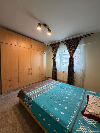 Inchiriere apt 2 camere, in Galati, Piata Centrala, etaj 5, mobilat si utilat