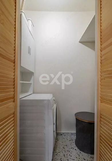De vânzare apartament 2 camere decomandate, Zona Tic-tac, et. 1/4, Constanta