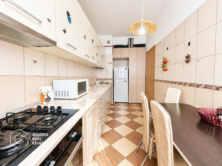 Apartament 3 camere, Ared UTA, etaj 5, parcare