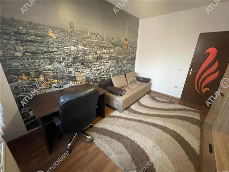 Apartament cu 3 camere decomandate 2 bai si 2 balcoane in Sibiu