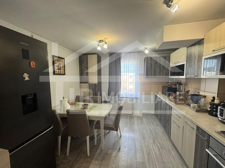 Apartament cu 3 camere, 70 mp, decomandat, Zona Diamant