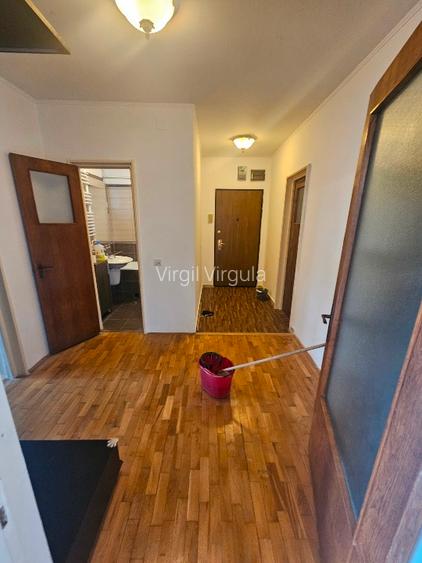 Ofer spre inchiriere apartament cu 3 camere - 9