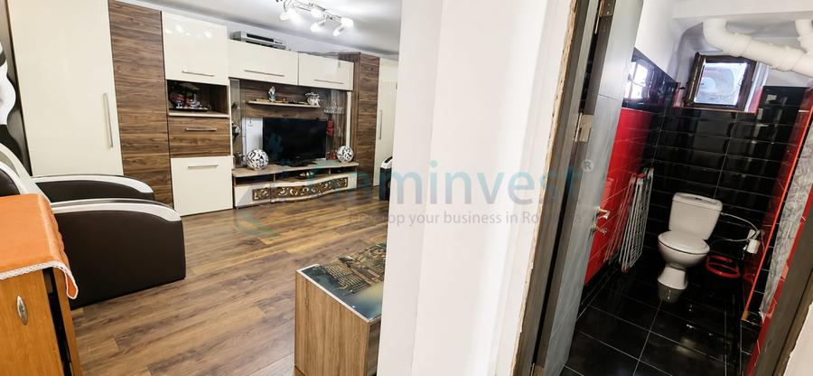 Apartament central cu o camera de vanzare in Oradea, Zona Parcului Petőfi Sándor