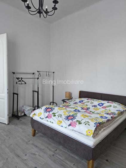 Apartament in zona centrala,finisat (cladire istorica ),mobilat,cu parcare - 3