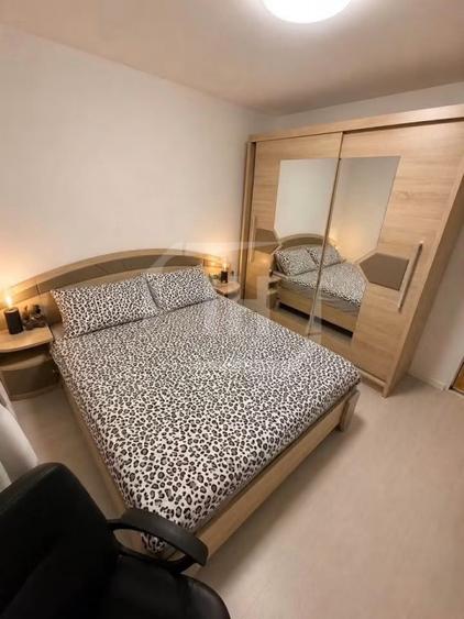 Apartament 3 camere decomandat, cartier Intre Lacuri