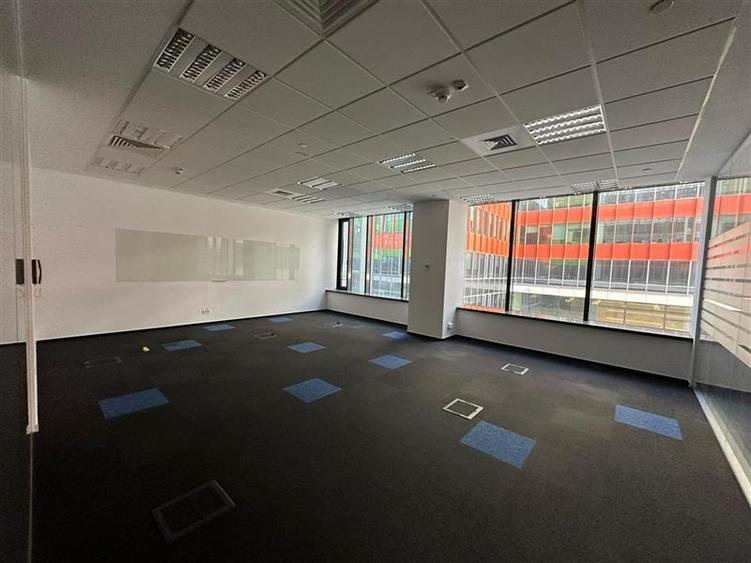 Spatii birouri Green Court de la 144 mp