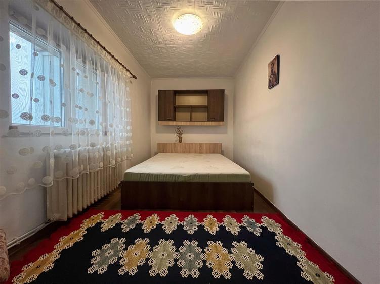 Apartament 3 camere decomandat de vanzare in Nicolina