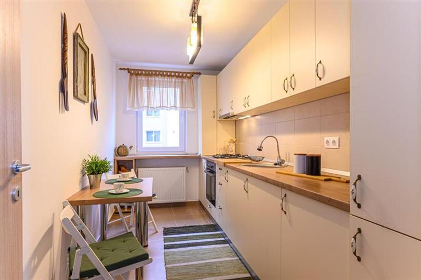 Inchiriere apartament 2 camere, Urban Coresi, et 2, mob utilat