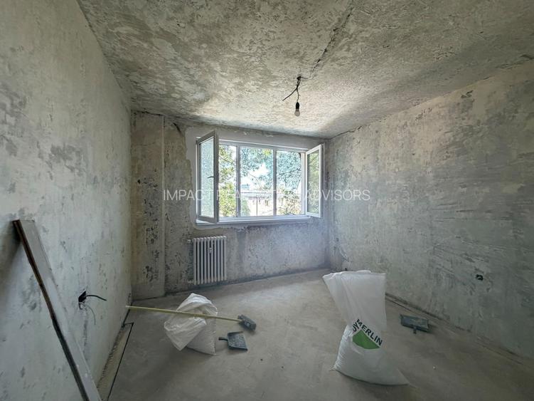2 camere renovat complet Calea Grivitei plan secund -vedere spate | metrou 1 Mai - 3