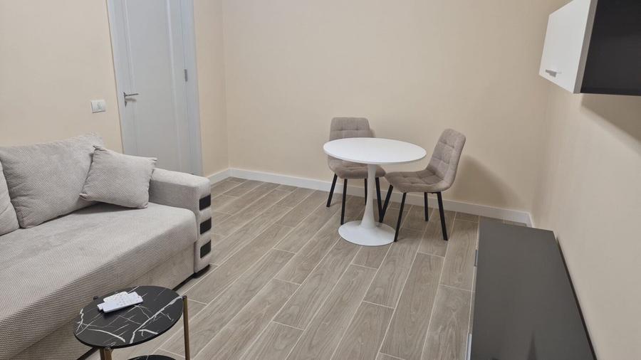 Apartament de inchiriat 2 camere zona 1Decembrie 1918