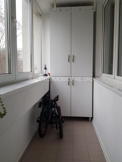 Apartament 3 camere, et 2/10, parcare, piata Unirii - 15