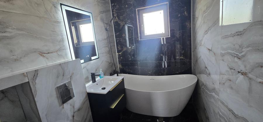 Exclusivitate-Lazu, casa 3 camere, 440mp teren, 114 mp utili, mobilata-utilata