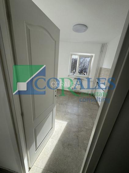 Etaj 2. Bloc izloat. Renovat! - 4