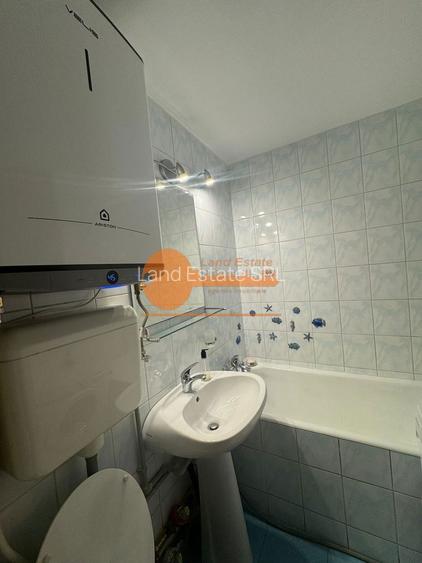 2 camere decomandată | 1 min metrou Râul Doamnei - 3