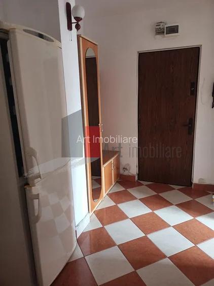 Vanzare apartament 3 camere Gorjului - 6