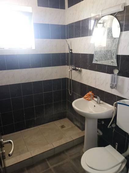 Pensiune P+1, cu restaurant + terasa, cu acces imediat la Drumul Expres