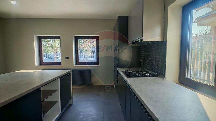 Vila cu 4 camere de vanzare I Corbeanca I Laguna Albastra