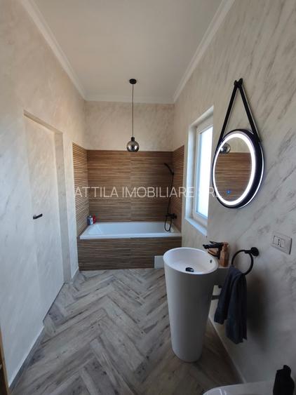 Mosnita Noua vila cu PISCINA 340000 euro - 12